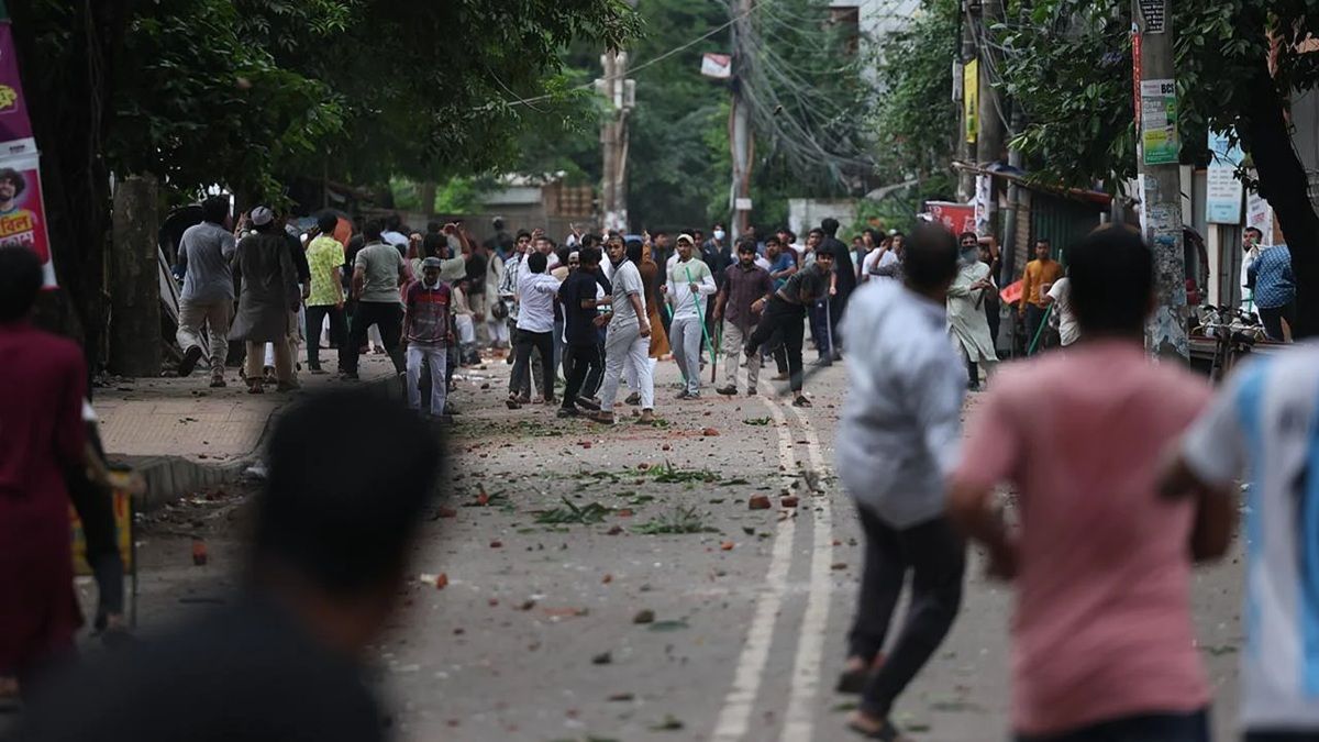 ছাত্রদল-শিবির সংঘর্ষে অস্থির শিক্ষাঙ্গন