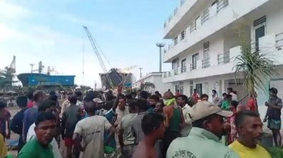 চট্টগ্রামে শিপ ইয়ার্ডে বিষাক্ত গ্যাসে পাঁচ শ্রমিকের মৃত্যু