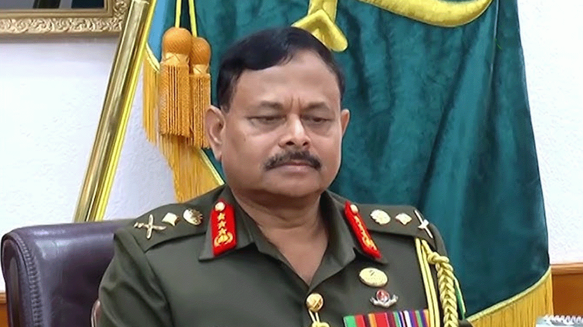 সাবেক সেনাপ্রধান আজিজ আহমেদকে ফেরাতে ইন্টারপোলে চিঠি