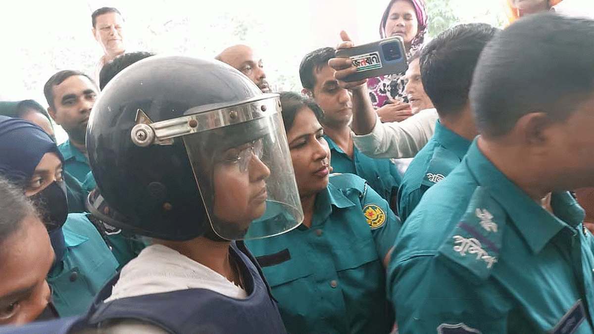 ১২ ঘণ্টার জন্য প্যারোলে মুক্তি পাচ্ছেন দীপু মনি