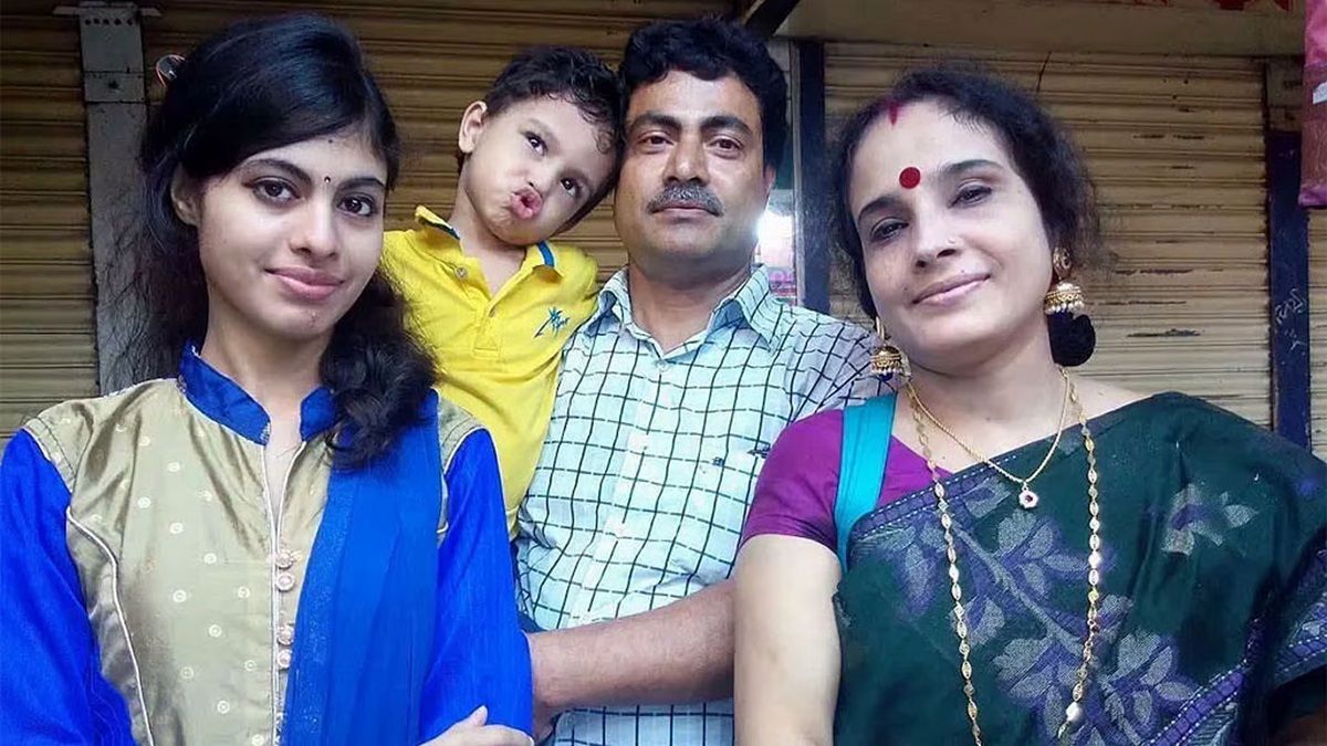 রংপুর জিলা স্কুলের সাবেক শিক্ষক, স্ত্রী ও ২ সন্তানের  লাশ উদ্ধার