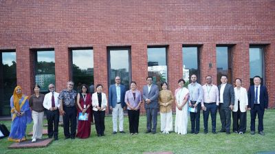 ইউল্যাব ও ওয়েস্ট ইউনান ইউনিভার্সিটির মধ্যে আলোচনা