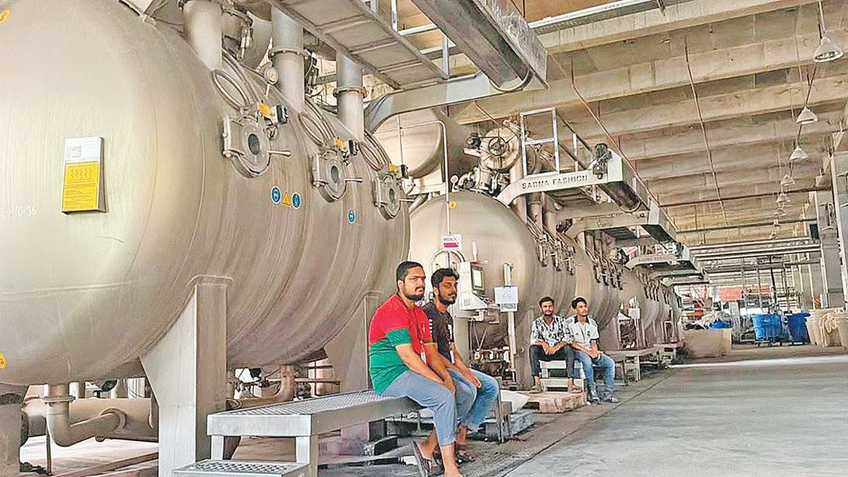 শিল্প খাতে কাটছে না সংকট, বাড়ছে উদ্বেগ