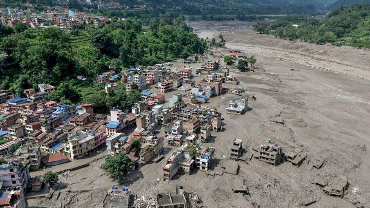 নেপালে ভয়াবহ বন্যায় নিহত বেড়ে ৯৫, নিখোঁজ শত শত পর্যটক