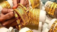 সপ্তাহের শুরুতেই কমলো সোনার দাম