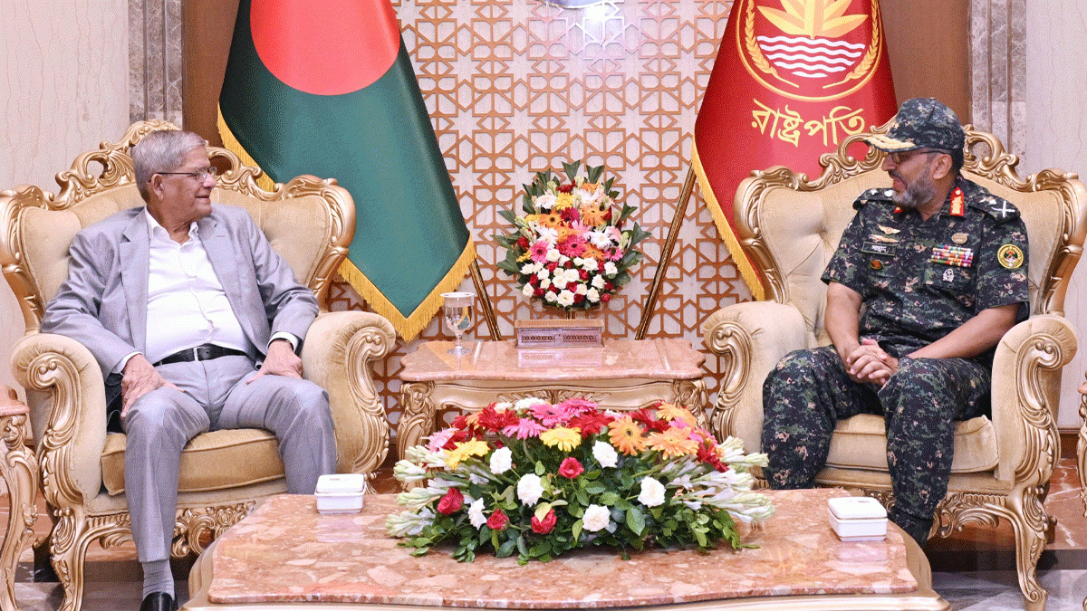 রাষ্ট্রপতির সঙ্গে আনসার-ভিডিপি মহাপরিচালকের সৌজন্য সাক্ষাৎ