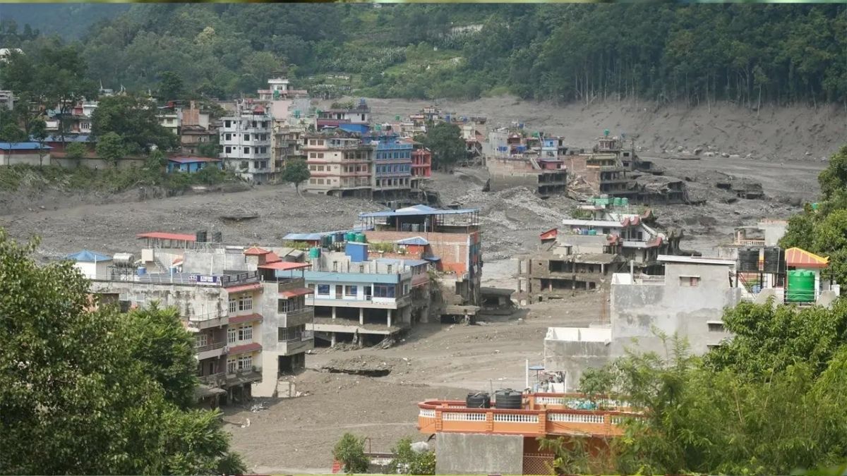 নেপালে বন্যায় মৃত্যু বেড়ে ১১২৭, নিখোঁজ প্রায় ৫ হাজার