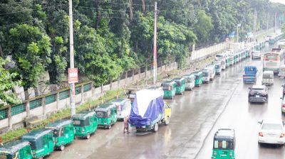 তীব্র গ্যাস সংকটে বিপর্যস্ত জনজীবন