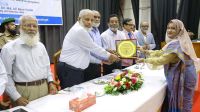 বাকৃবিতে ইন্টার্নশিপ সমাপনী ও ডিনস মেরিট অ্যাওয়ার্ড প্রদান