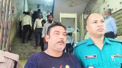 দেশে ধ্বংসাত্মক অপরাধে জড়িত সন্দেহে গ্রেপ্তার ভারতীয় নাগরিক ফের রিমান্ডে