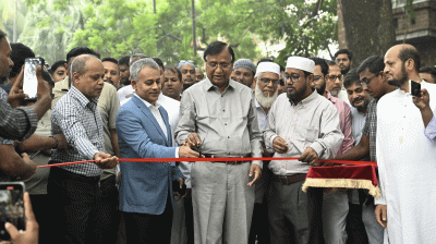 ​ধানমন্ডি লেক পুনরুজ্জীবনে খনন কাজ শুরু করলো ডিএসসিসি